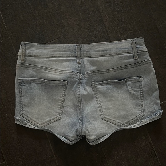 Mudd Women's Faded Blue Jean Shorts - Picture 3 of 3
